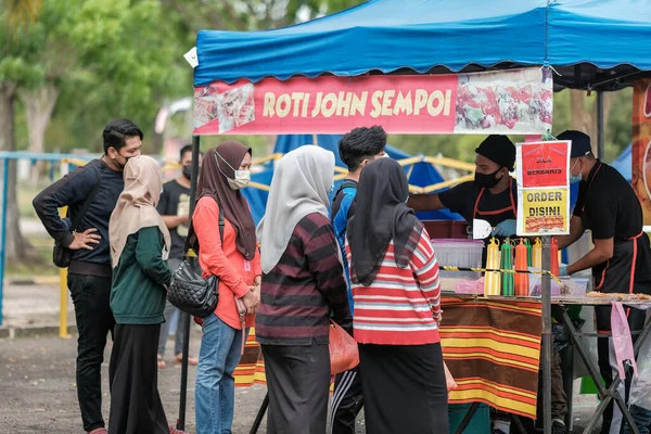 マレーシアのムアダム シャー 2021年4月24日 イスラム教徒のための断食月中にバザール ラマダーンで販売される様々な飲料 — ストック写真