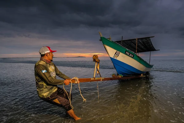 Beserah Malajzia Április 2021 Halászok Tolja Hajót Horgászni Megy Kora — Stock Fotó