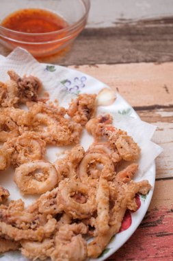 Kızarmış kalamar ya da 