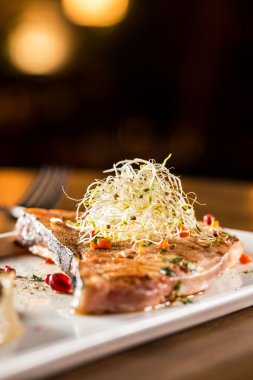 pişmiş kılıç balığı