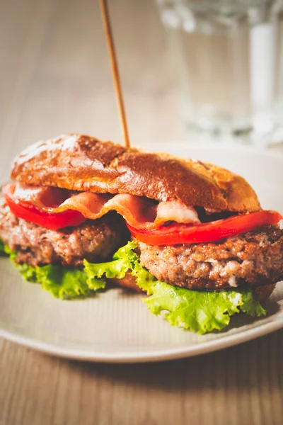 Roti lapis burger — Stok Foto