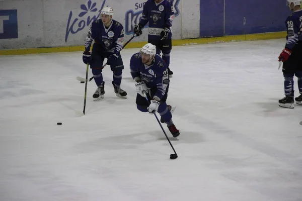 Das Eishockeyspiel Zwischen Dem Kiewer Klub Falcons Und Dem Team — Stockfoto