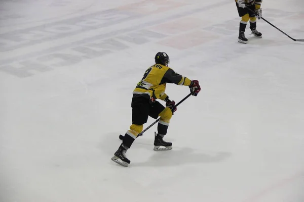 Das Eishockeyspiel Zwischen Dem Kiewer Klub Falcons Und Dem Team — Stockfoto