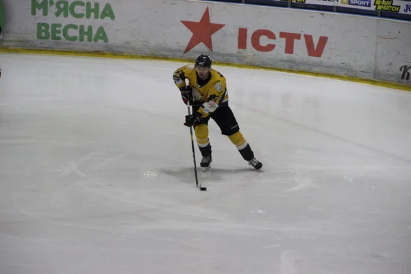 Partido Hockey Entre Club Kiev Falcons Equipo Bila Tsherkva Leopard —  Fotos de Stock