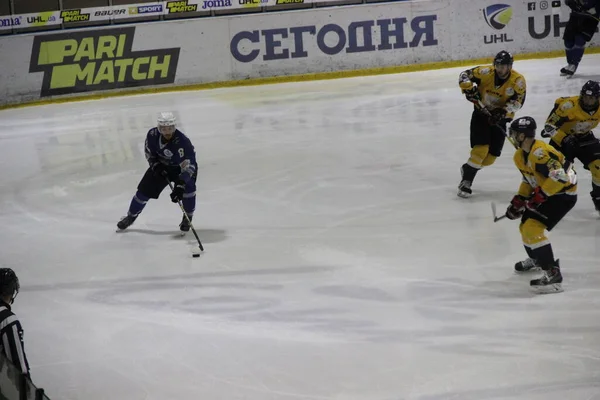 Partido Hockey Entre Club Kiev Falcons Equipo Bila Tsherkva Leopard — Foto de Stock