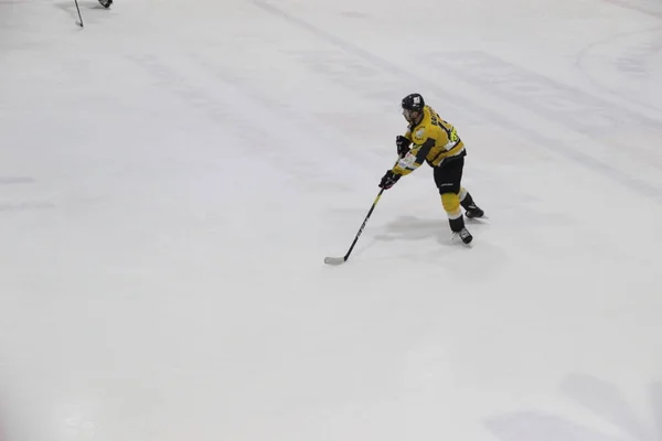 Das Eishockeyspiel Zwischen Dem Kiewer Team Falcons Und Dem Klub — Stockfoto