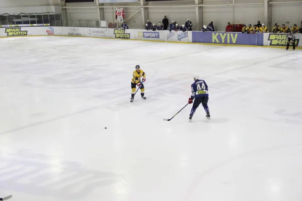 Partido Hockey Entre Equipo Kiev Falcons Club Bila Tcherkva Leopard —  Fotos de Stock