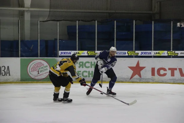 Das Eishockeyspiel Zwischen Dem Kiewer Team Falcons Und Dem Klub — Stockfoto