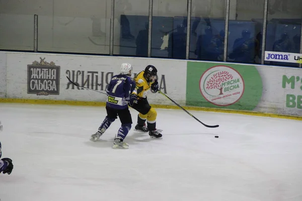 Das Eishockeyspiel Zwischen Dem Kiewer Team Falcons Und Dem Klub — Stockfoto