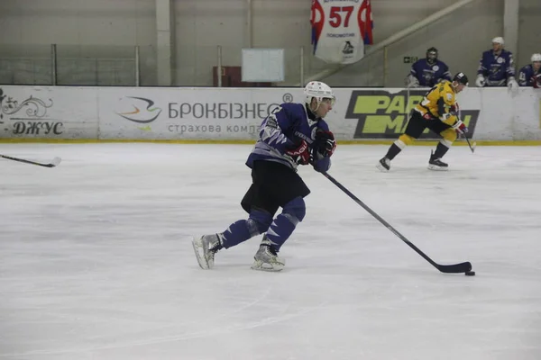 Hockeywedstrijd Tussen Kiev Club Falcons Het Team Van Bila Tcherkva — Stockfoto