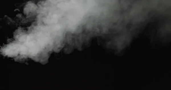 Légère fumée dans les ruines scène, scène de fumée avec alpha, colonne de fumée, panache de fumée atmosphérique — Photo