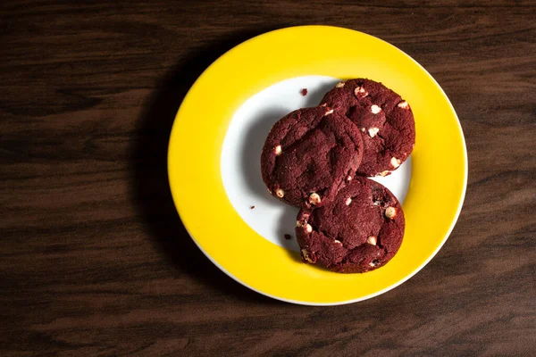 Galleta Terciopelo Rojo Con Chocolate Blanco Vista Superior — Foto de Stock