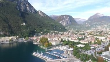 Bir Riva del Garda, İtalya Hava görüntüleri