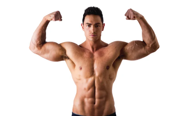 Bodybuilder doen biceps pose — Stockfoto