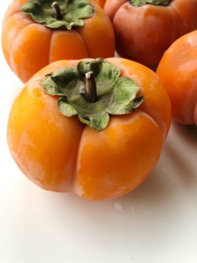 Çiçek şeklinde sulu hurma.