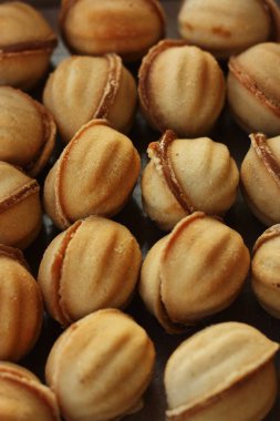 Yoğunlaştırılmış süt makrolu lezzetli çerezler 