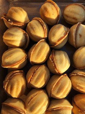 Yoğunlaştırılmış süt makrolu lezzetli çerezler