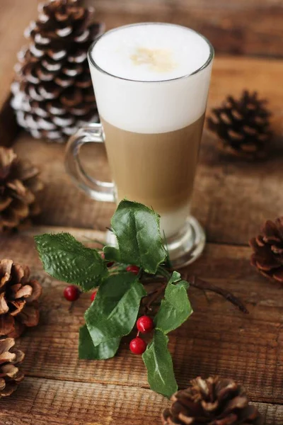 Café Con Leche Conos Forestales Mesa — Foto de Stock