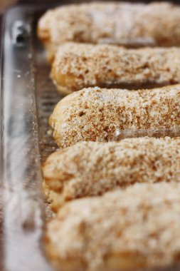 Vanilya kremalı nefis ekler.