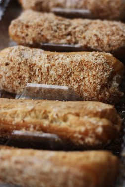 Vanilya kremalı nefis ekler.