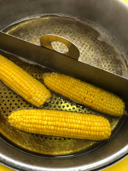 Boiled Corn Saucepan — Stock Photo, Image