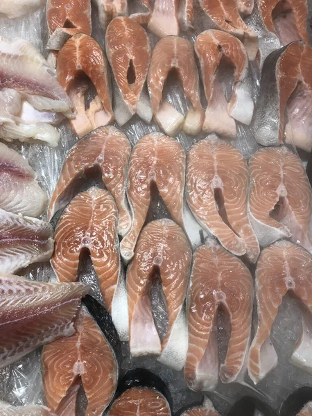 Färsk Fisk Och Färska Biffar Marknaden — Stockfoto