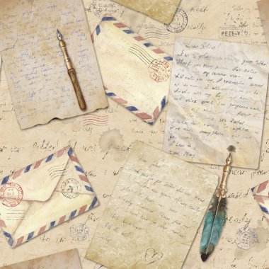 Eski tarz basının arka planında el yazısı mektuplar, posta pulları, zarflar, dolmakalem. Solmuş metin ve mürekkep lekeli eski kağıt üzerine suluboya el çizimi.