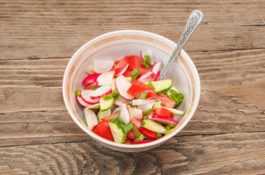 tabak sebze salatası