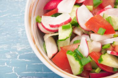 tabak sebze salatası