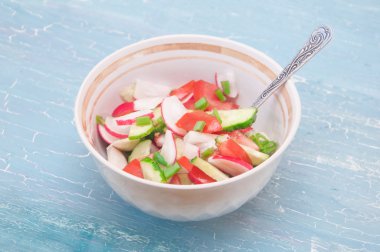 tabak sebze salatası