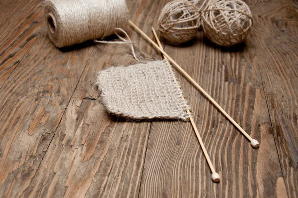 bej renkli örgü ve clew