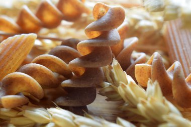 Makarnayla kulakları karıştırdım..