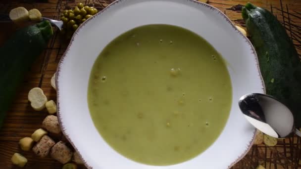 Plate of vegetable puree with croutons — Stock Footage Plate Vegetable Puree Croutons Video Clip