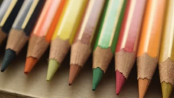 Zbliżenie Kolorowe Ołówki — Wideo stockowe