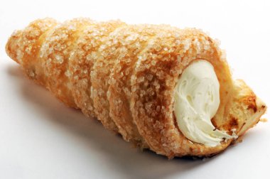 Kremalı kornettoyu kapat.