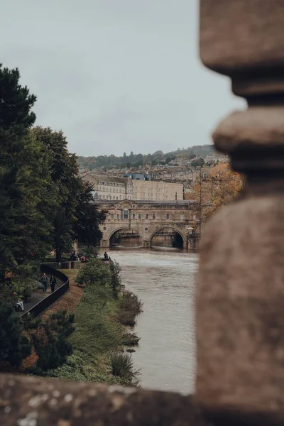 Bath Storbritannien Oktober 2020 Utsikt Från Norra Paraden Pulteney Bridge — Stockfoto