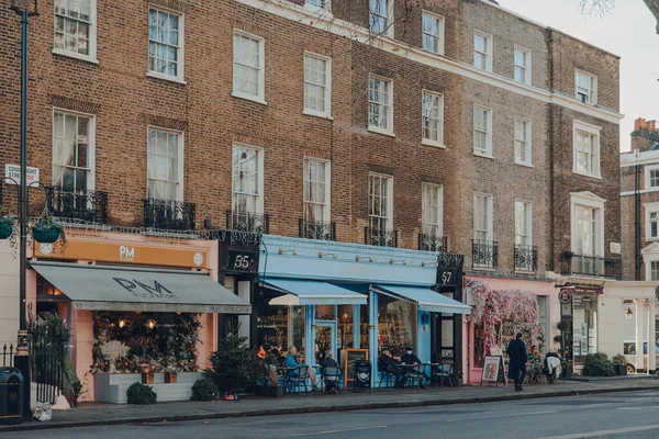 London December 2020 Row Cafes Florist Decorated Christmas Connaught Street — Stock Photo, Image