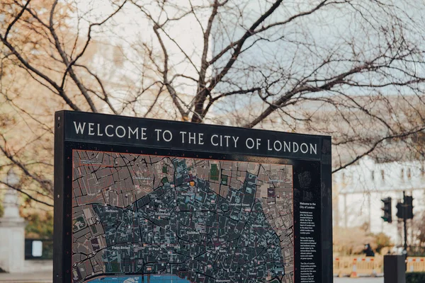 London November 2020 Street Sign Map Welcoming Visitors City London — Zdjęcie stockowe