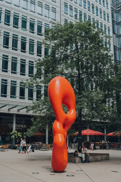 London Storbritannien Juni 2021 Ob8 Abstrakt Klarröd Skulptur Steven Gontarski — Stockfoto