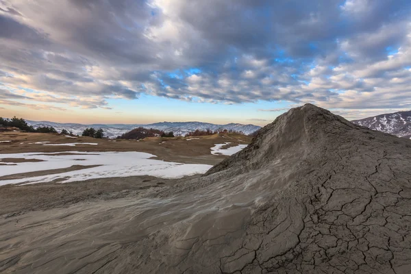 Volcanes de lodo en Buzau, Rumania —  Fotos de Stock