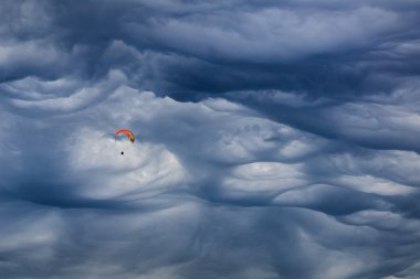 Mammatus bulut Mont Blanc, Fransa