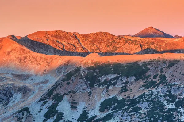 Paesaggio montano nelle montagne di Parang — Foto Stock