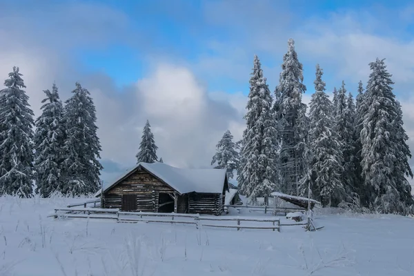 Montanha de Inverno — Fotografia de Stock