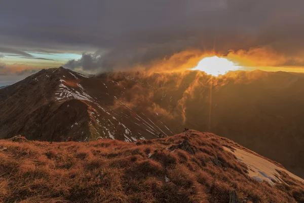 Sonnenaufgang im Fagaras-Gebirge — Stockfoto