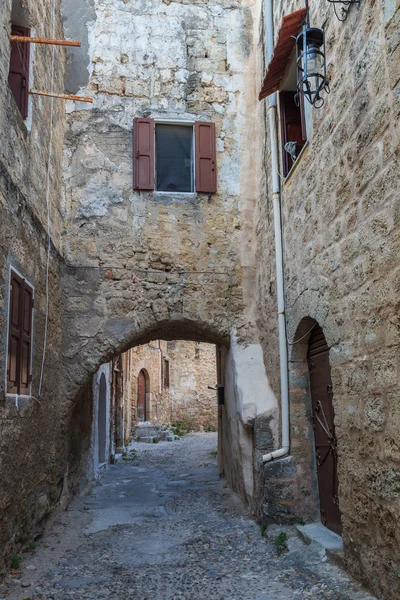 Rua na cidade medieval — Fotografia de Stock