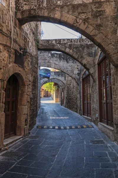 Strada nella città medievale — Foto Stock