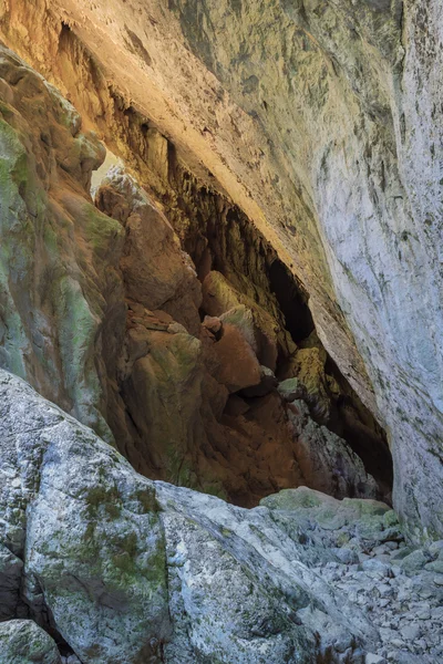 Поникова пещера, Румыния — стоковое фото