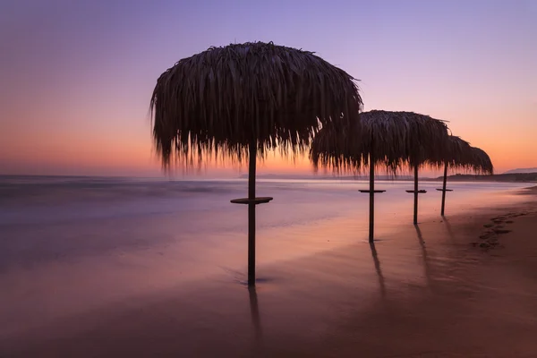 Nascer do sol na praia — Fotografia de Stock