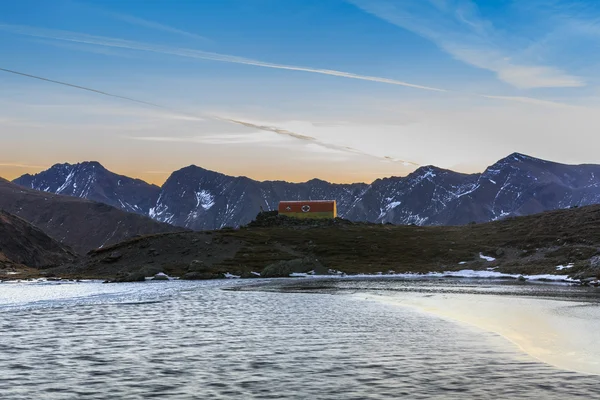 Sığınma evi caltun, Romanya — Stok fotoğraf