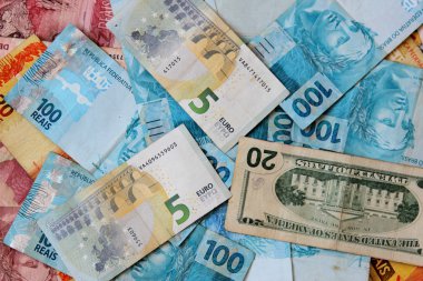 Brezilya ve Amerika Birleşik Devletleri ve euro banknot